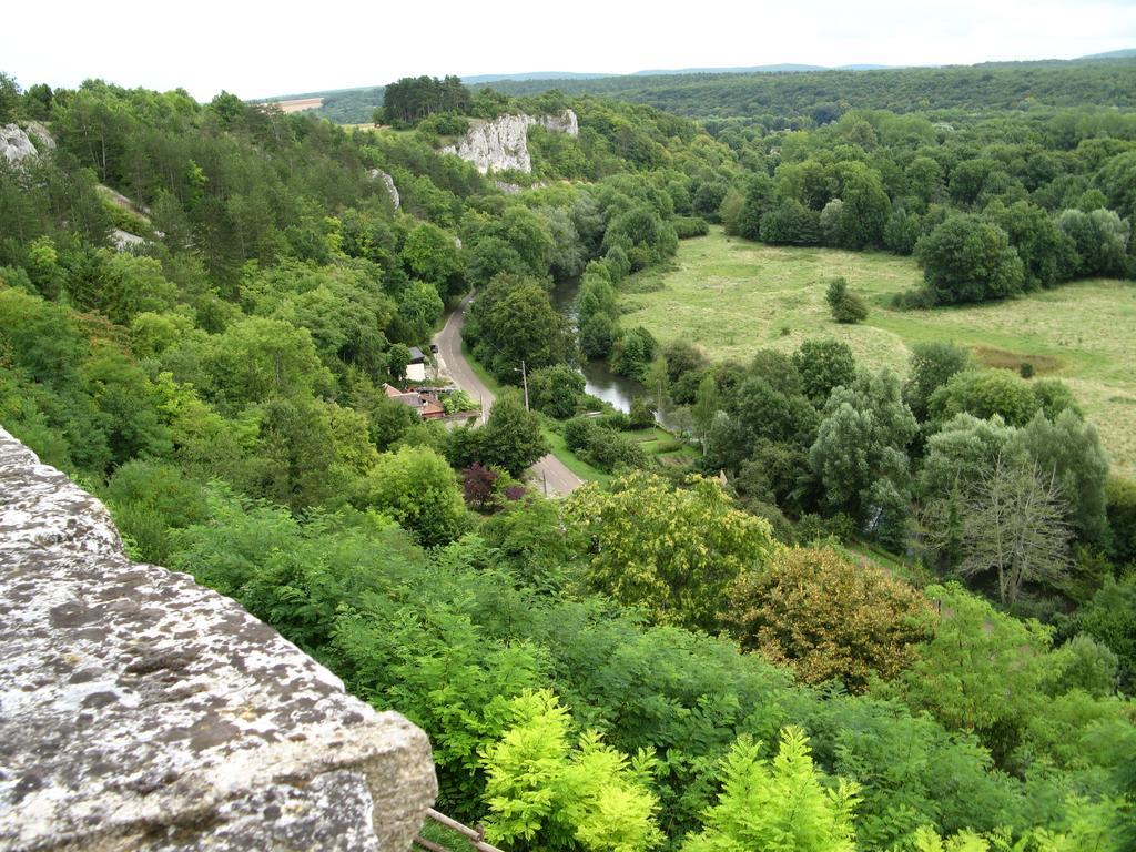 Le Castel Hotel Mailly-le-Château Exterior foto